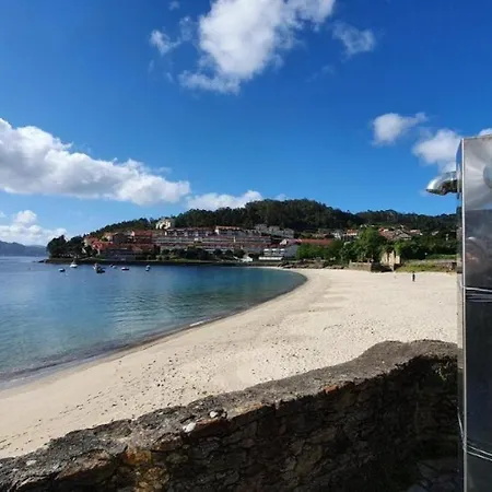 Playa De Quenxe Apartment Corcubion